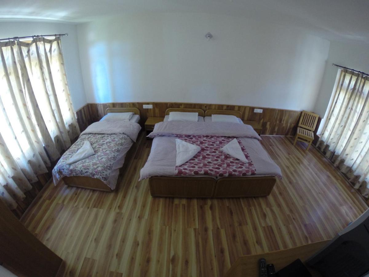 Barath Hotel & Guest House เลห์ ภายนอก รูปภาพ